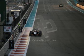 World © Octane Photographic Ltd. Saturday 22nd November 2014. Abu Dhabi Grand Prix - Yas Marina Circuit - Formula 1 Qualifying. Sahara Force India VJM07 – Sergio Perez. Digital Ref: 1166LB1D0736