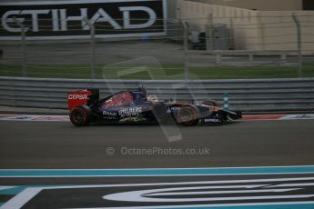 World © Octane Photographic Ltd. Saturday 22nd November 2014. Abu Dhabi Grand Prix - Yas Marina Circuit - Formula 1 Qualifying. Scuderia Toro Rosso STR9 – Jean-Eric Vergne. Digital Ref: 1166LB1D0947