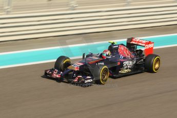 World © Octane Photographic Ltd. Friday 21st November 2014. Abu Dhabi Grand Prix - Yas Marina Circuit - Formula 1 Practice 1. Scuderia Toro Rosso STR 9 – Daniil Kvyat. Digital Ref: