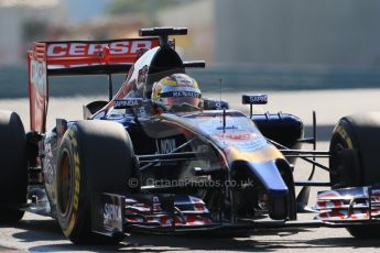 World © Octane Photographic Ltd. Friday 21st November 2014. Abu Dhabi Grand Prix - Yas Marina Circuit - Formula 1 Practice 1. Scuderia Toro Rosso STR9 – Jean-Eric Vergne. Digital Ref: 1158LB1D4336