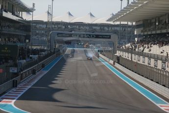 World © Octane Photographic Ltd. Sunday 23rd November 2014. GP2 Race 2 – Abu Dhabi GP - Yas Marina Circuit, United Arab Emirates. Race start. Digital Ref :1170CB1D6875