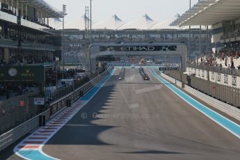 World © Octane Photographic Ltd. Sunday 23rd November 2014. GP2 Race 2 – Abu Dhabi GP - Yas Marina Circuit, United Arab Emirates. Race start. Digital Ref :1170CB1D6913