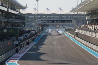 World © Octane Photographic Ltd. Sunday 23rd November 2014. GP2 Race 2 – Abu Dhabi GP - Yas Marina Circuit, United Arab Emirates. Race start. Digital Ref :1170CB1D6923