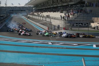 World © Octane Photographic Ltd. Sunday 23rd November 2014. GP2 Race 2 – Abu Dhabi GP - Yas Marina Circuit, United Arab Emirates. Race start action. Digital Ref :1170CB1D6973