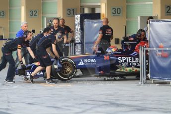 World © Octane Photographic Ltd. Tuesday 25th November 2014. Abu Dhabi Testing - Yas Marina Circuit. Scuderia Toro Rosso STR9 – Max Verstappen. Digital Ref: 1174CB7D8817