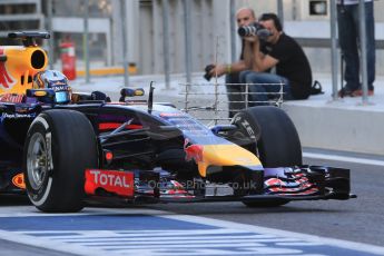 World © Octane Photographic Ltd. Tuesday 25th November 2014. Abu Dhabi Testing - Yas Marina Circuit. Infiniti Red Bull Racing RB10 – Carlos Sainz jr. Digital Ref: 1174LB1D8059