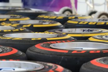 World © Octane Photographic Ltd. Tuesday 25th November 2014. Abu Dhabi Testing - Yas Marina Circuit. Infiniti Red Bull Racing RB10 tyres being got ready. Digital Ref: 1174LB1D8264