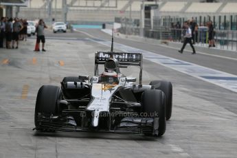 World © Octane Photographic Ltd. Tuesday 25th November 2014. Abu Dhabi Testing - Yas Marina Circuit. McLaren Honda MP4-29H/1X1 - Stoffel Vandoorne. Digital Ref: 1174LB1D8319