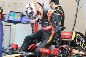 World © Octane Photographic Ltd. Wednesday 26th November 2014. Abu Dhabi Testing - Yas Marina Circuit. Lotus F1 Team E22 – Esteban Ocon. Digital Ref: 1175CB1D8625