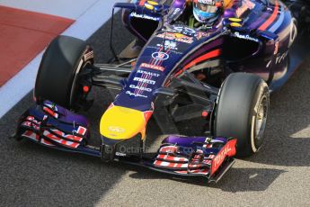 World © Octane Photographic Ltd. Wednesday 26th November 2014. Abu Dhabi Testing - Yas Marina Circuit. Infiniti Red Bull Racing RB10 front wing detail. Digital Ref: 1175CB1D8915