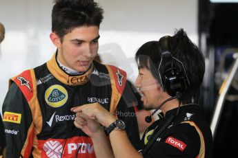 World © Octane Photographic Ltd. Wednesday 26th November 2014. Abu Dhabi Testing - Yas Marina Circuit. Lotus F1 Team E22 – Esteban Ocon. Digital Ref: 1175CB1D9017
