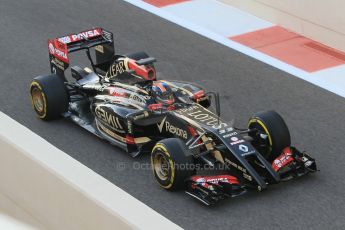 World © Octane Photographic Ltd. Wednesday 26th November 2014. Abu Dhabi Testing - Yas Marina Circuit. Lotus F1 Team E22 – Alex Lynn. Digital Ref: 1175CB1D9638