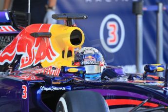 World © Octane Photographic Ltd. Wednesday 26th  November 2014. Abu Dhabi Testing - Yas Marina Circuit. Infiniti Red Bull Racing RB10 – Daniel Ricciardo. Digital Ref: 1175LB1D8666