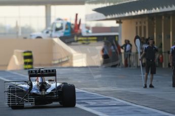 World © Octane Photographic Ltd. Wednesday 26th  November 2014. Abu Dhabi Testing - Yas Marina Circuit. Infiniti Red Bull Racing RB10 – Daniel Ricciardo. Digital Ref: 1175LB1D8677