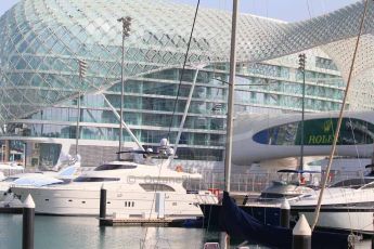 World © Octane Photographic Ltd. 2014 Formula 1 Abu Dhabi Grand Prix, Formula 1 setup, Wednesday 19th November 2014. Digital Ref : 1153CB1DL4761