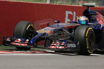 World © Octane Photographic Ltd. Saturday 7th June 2014. Canada - Circuit Gilles Villeneuve, Montreal. Formula 1 Qualifying. Scuderia Toro Rosso STR9 - Jean-Eric Vergne. Digital Ref: 0983LB1D5831