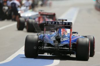 World © Octane Photographic Ltd. Saturday 7th June 2014. Canada - Circuit Gilles Villeneuve, Montreal. Formula 1 Qualifying. Infiniti Red Bull Racing RB10 - Sebastian Vettel and Scuderia Toro Rosso STR9 - Jean-Eric Vergne. Digital Ref: 0983LB1D6249