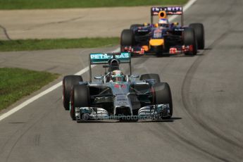 World © Octane Photographic Ltd. Sunday 8th June 2014. Canada - Circuit Gilles Villeneuve, Montreal. Formula 1 Race. Mercedes AMG Petronas F1 W05 Hybrid – Lewis Hamilton. Digital Ref: 0986LB1D0424