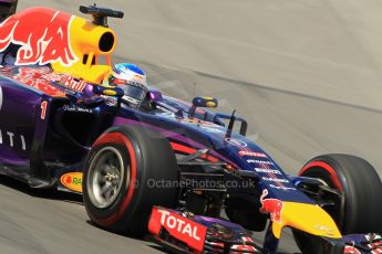 World © Octane Photographic Ltd. Sunday 8th June 2014. Canada - Circuit Gilles Villeneuve, Montreal. Formula 1 Race. Infiniti Red Bull Racing RB10 - Sebastian Vettel. Digital Ref: 0986LB1D0479