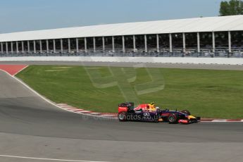 World © Octane Photographic Ltd. Sunday 8th June 2014. Canada - Circuit Gilles Villeneuve, Montreal. Formula 1 Race. Infiniti Red Bull Racing RB10 – Daniel Ricciardo. Digital Ref: 0986LB1D8334