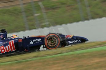 World © Octane Photographic Ltd. Tuesday 13th May 2014. Circuit de Catalunya - Spain - Formula 1 In-Season testing. Scuderia Toro Rosso STR9 - Jean-Eric Vergne. Digital Ref:
