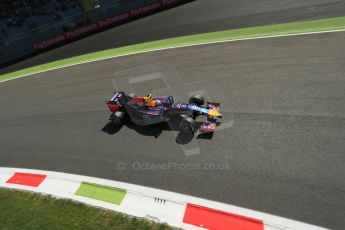 World © Octane Photographic Ltd. Saturday 6th September 2014, Italian GP, Monza - Italy. - Formula 1 Practice 3. Infiniti Red Bull Racing RB10 – Daniel Ricciardo. Digital Ref: 1100LB1D5770