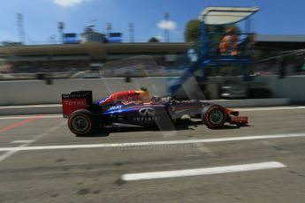World © Octane Photographic Ltd. Saturday 6th September 2014, Italian GP, Monza - Italy. - Formula 1 Qualifying. Infiniti Red Bull Racing RB10 – Daniel Ricciardo. Digital Ref: 1104LB1D6066