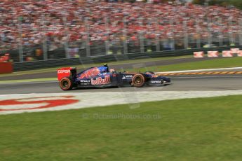 World © Octane Photographic Ltd. Sunday 7th September 2014, Italian GP, Monza - Italy. - Formula 1 Race. Scuderia Toro Rosso STR 9 – Daniil Kvyat. Digital Ref: 1112LB1D8421