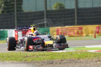 World © Octane Photographic Ltd. Friday 3rd October 2014, Japanese Grand Prix - Suzuka. - Formula 1 Practice 2. Infiniti Red Bull Racing RB10 – Daniel Ricciardo. Digital Ref: