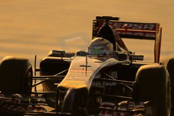 World © Octane Photographic Ltd. 2014 Formula 1 Winter Testing, Circuito de Velocidad, Jerez. Tuesday 28th January 2014. Day 1. Scuderia Toro Rosso STR9 - Jean-Eric Vergne. Digital Ref: 0882lb1d0104