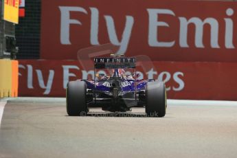 World © Octane Photographic Ltd. Friday 19th September 2014, Singapore Grand Prix, Marina Bay. - Formula 1 Practice 2. Infiniti Red Bull Racing RB10 – Daniel Ricciardo. Digital Ref: