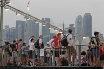 World © Octane Photographic Ltd. Saturday 20th September 2014, Singapore Grand Prix, Marina Bay. - Formula 1 Practice 3. Fans get close to the action here in Singapore. Digital Ref:
