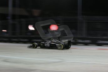 World © Octane Photographic Ltd. Saturday 20th September 2014, Singapore Grand Prix, Marina Bay. - Formula 1 Qualifying. McLaren Mercedes MP4/29 – Kevin Magnussen. Digital Ref: 1124LB1D2214