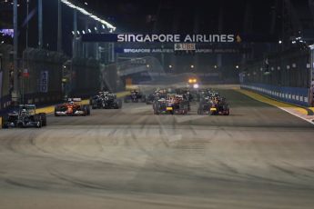 World © Octane Photographic Ltd. Sunday 21st September 2014, Singapore Grand Prix, Marina Bay. - Formula 1 Race start lap 1. Digital Ref: 1127LB1D3232