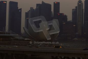 World © Octane Photographic Ltd. Wednesday 17th September 2014, Singapore Grand Prix, Marina Bay. Formula 1 Setup and atmosphere. Singapore skyline. Digital Ref: 1115LB1D8856