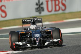 World © Octane Photographic Ltd. Friday 9th May 2014. Circuit de Catalunya - Spain - Formula 1 Practice 1 pitlane. Sauber C33 - Esteban Gutierrez. Digital Ref: