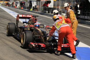 World © Octane Photographic Ltd. Friday 9th May 2014. Circuit de Catalunya - Spain - Formula 1 Practice 2 pitlane. Lotus F1 Team E22 - Romain Grosjean. Digital Ref: