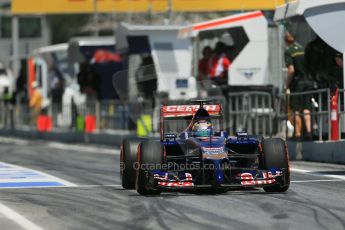 World © Octane Photographic Ltd. Friday 9th May 2014. Circuit de Catalunya - Spain - Formula 1 Practice 2 pitlane. Scuderia Toro Rosso STR9 - Jean-Eric Vergne. Digital Ref: