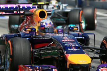 World © Octane Photographic Ltd. Friday 9th May 2014. Circuit de Catalunya - Spain - Formula 1 Practice 2 pitlane. Infiniti Red Bull Racing RB10 – Daniel Ricciardo. Digital Ref: