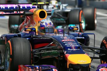 World © Octane Photographic Ltd. Friday 9th May 2014. Circuit de Catalunya - Spain - Formula 1 Practice 2 pitlane. Infiniti Red Bull Racing RB10 – Daniel Ricciardo. Digital Ref: