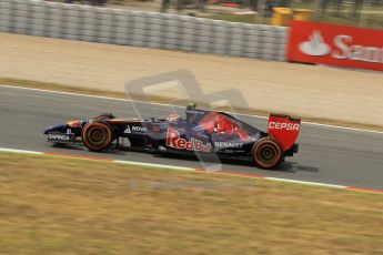 World © Octane Photographic Ltd. Saturday 10th May 2014. Circuit de Catalunya - Spain - Formula 1 Practice 3. Scuderia Toro Rosso STR 9 – Daniil Kvyat. Digital Ref: 0935lb1d3609