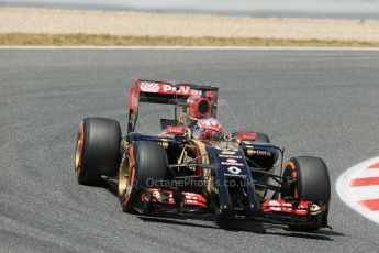 World © Octane Photographic Ltd. Saturday 10th May 2014. Circuit de Catalunya - Spain - Formula 1 Qualifying. Lotus F1 Team E22 - Romain Grosjean. Digital Ref: 0936lb1d7517