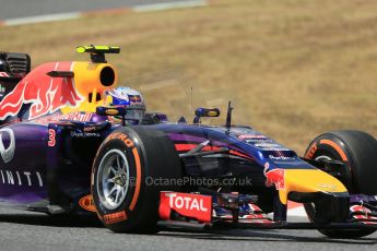 World © Octane Photographic Ltd. Saturday 10th May 2014. Circuit de Catalunya - Spain - Formula 1 Qualifying. Infiniti Red Bull Racing RB10 – Daniel Ricciardo. Digital Ref: 0936lb1d7800