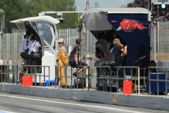 World © Octane Photographic Ltd. Saturday 10th May 2014. Circuit de Catalunya - Spain - Formula 1 Qualifying. Scuderia Toro Rosso STR9 pit wall. Digital Ref: