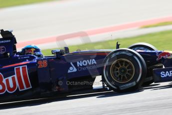 World © Octane Photographic Ltd. Friday 31st October 2014, F1 USA GP, Austin, Texas, Circuit of the Americas (COTA) - Practice 2. Scuderia Toro Rosso STR9 – Jean-Eric Vergne. Digital Ref: 1145LB1D8745