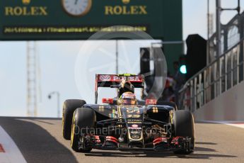 World © Octane Photographic Ltd. Lotus F1 Team E23 Hybrid – Pastor Maldonado. Friday 27th November 2015, F1 Abu Dhabi Grand Prix, Practice 1, Yas Marina. Digital Ref: 1477CB1L5058