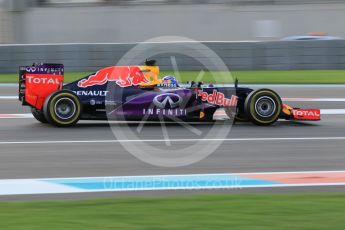 World © Octane Photographic Ltd. Infiniti Red Bull Racing RB11 – Daniel Ricciardo. Friday 27th November 2015, F1 Abu Dhabi Grand Prix, Practice 1, Yas Marina. Digital Ref: 1477CB1L5256