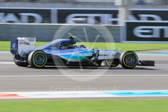 World © Octane Photographic Ltd. Mercedes AMG Petronas F1 W06 Hybrid – Nico Rosberg. Friday 27th November 2015, F1 Abu Dhabi Grand Prix, Practice 1, Yas Marina. Digital Ref: 1477CB1L5287