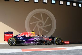World © Octane Photographic Ltd. Infiniti Red Bull Racing RB11 – Daniil Kvyat. Friday 27th November 2015, F1 Abu Dhabi Grand Prix, Practice 1, Yas Marina. Digital Ref: 1477CB7D1671