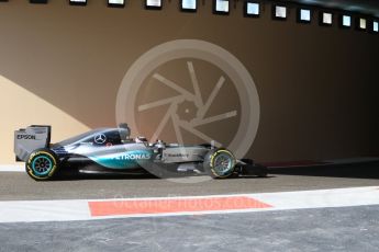 World © Octane Photographic Ltd. Mercedes AMG Petronas F1 W06 Hybrid – Lewis Hamilton. Friday 27th November 2015, F1 Abu Dhabi Grand Prix, Practice 1, Yas Marina. Digital Ref: 1477CB7D1678